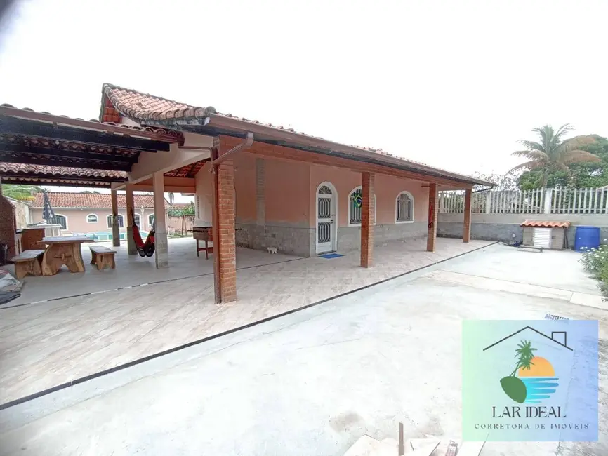 Casa com 4 quartos à venda, 500m2 em Araruama - RJ - imagem 5 Foto 5 de Casa com 4 quartos à venda, 500m2 em Araruama - RJ