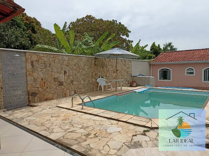 Casa com 4 quartos à venda, 500m2 em Araruama - RJ - imagem 4 Foto 4 de Casa com 4 quartos à venda, 500m2 em Araruama - RJ