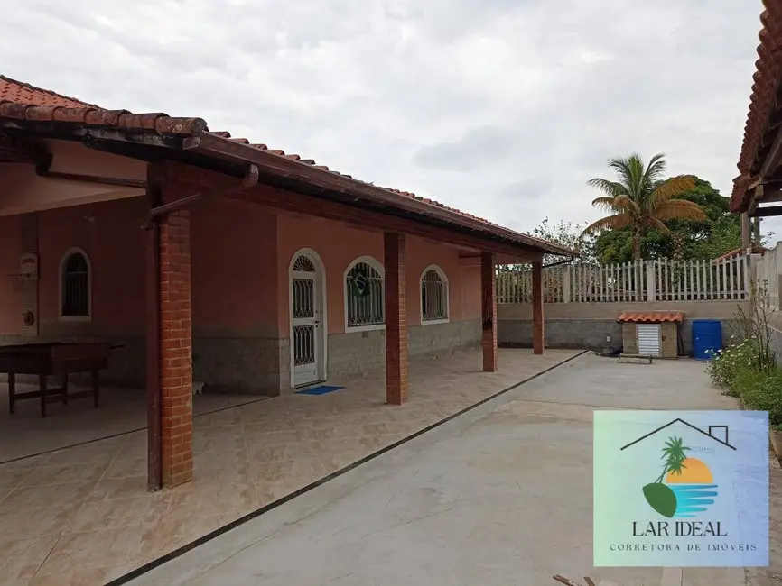 Casa com 4 quartos à venda, 500m2 em Araruama - RJ - imagem 6 Foto 6 de Casa com 4 quartos à venda, 500m2 em Araruama - RJ