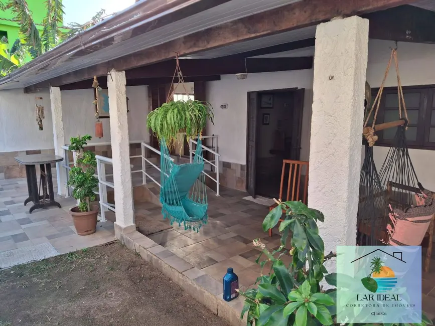 Foto 3 de Casa com 3 quartos à venda, 200m2 em Arraial Do Cabo - RJ