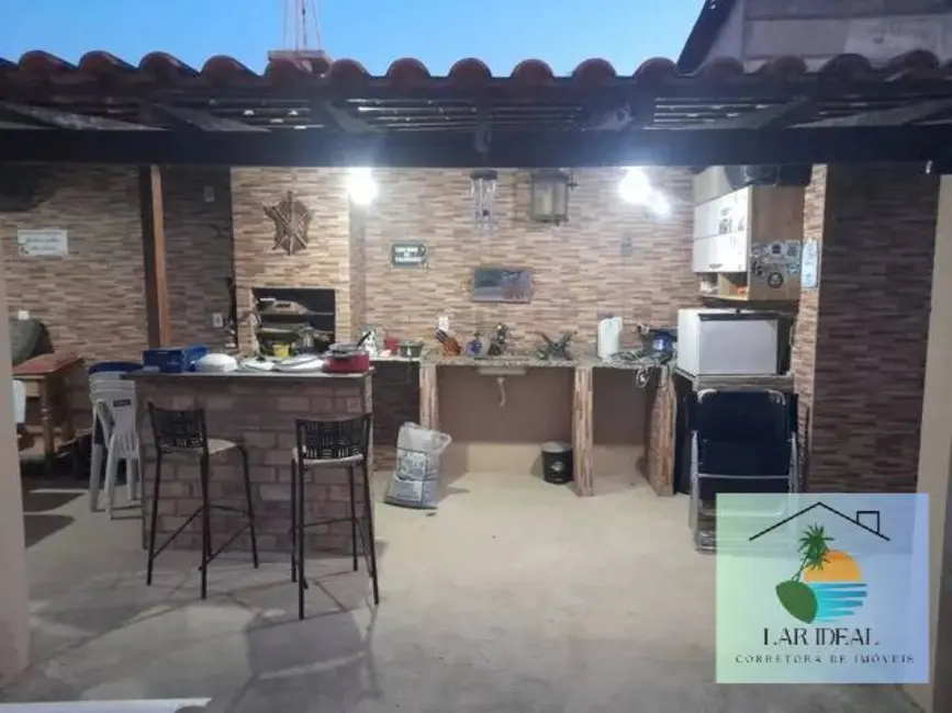 Foto 3 de Casa com 2 quartos à venda em Araruama - RJ