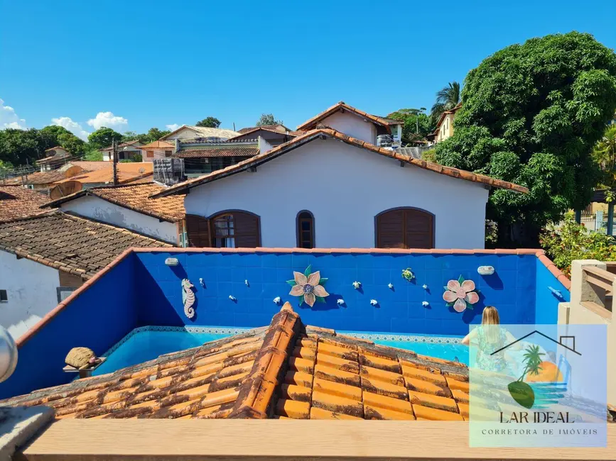 Foto 3 de Casa com 7 quartos à venda em Araruama - RJ