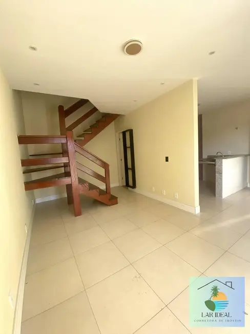 Casa com 2 quartos à venda em Cabo Frio - RJ - imagem 6 Foto 6 de Casa com 2 quartos à venda em Cabo Frio - RJ