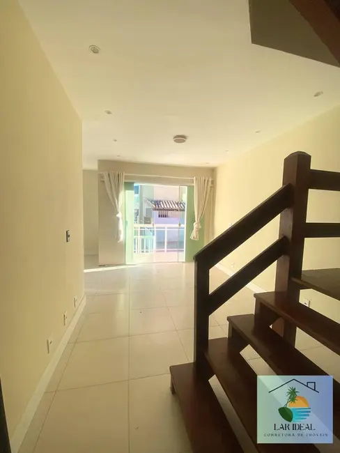 Casa com 2 quartos à venda em Cabo Frio - RJ - imagem 9 Foto 9 de Casa com 2 quartos à venda em Cabo Frio - RJ