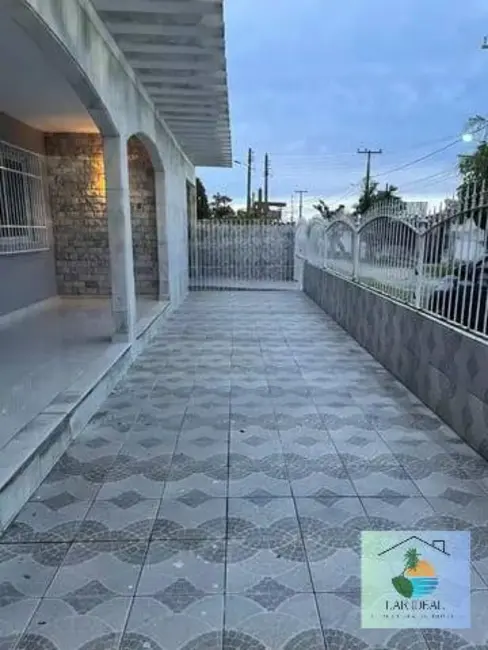 Foto 4 de Casa com 4 quartos à venda em Balneário São Pedro, Sao Pedro Da Aldeia - RJ