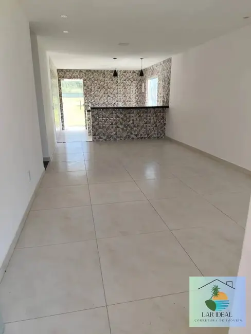 Foto 2 de Casa com 3 quartos à venda, 360m2 em Marica - RJ