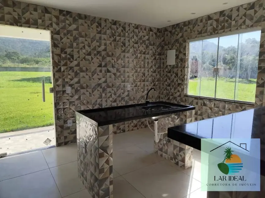 Casa com 3 quartos à venda, 360m2 em Marica - RJ - imagem 3 Foto 3 de Casa com 3 quartos à venda, 360m2 em Marica - RJ