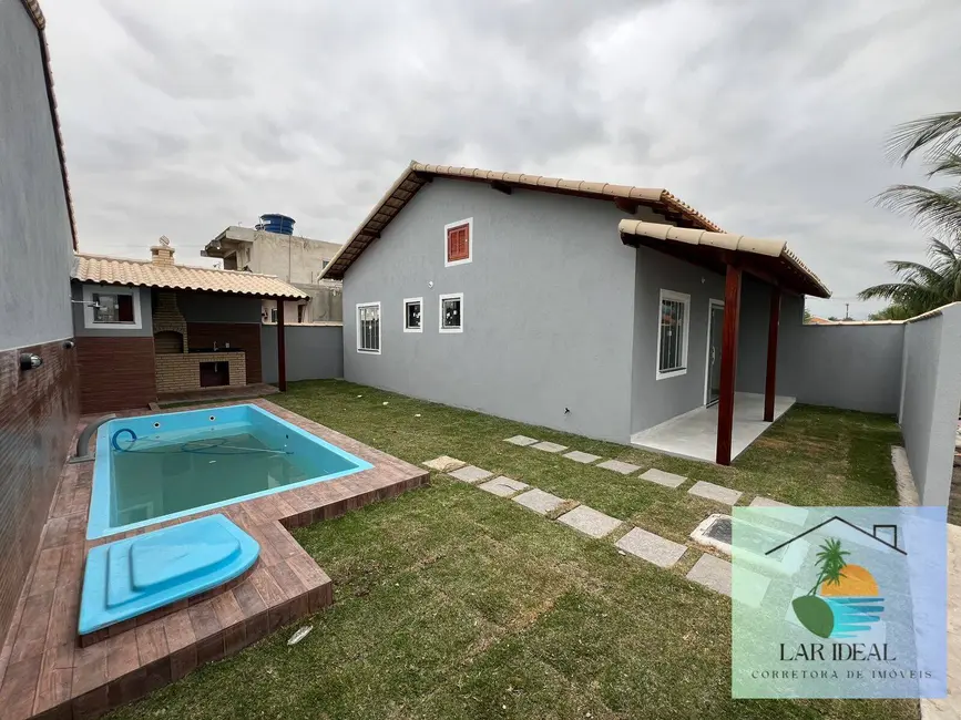 Foto 2 de Casa com 2 quartos à venda, 150m2 em Nova Califórnia (Tamoios), Cabo Frio - RJ