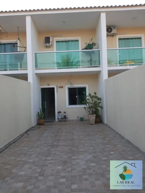 Foto 1 de Casa com 2 quartos à venda em Araruama - RJ