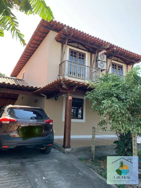 Foto 1 de Casa com 4 quartos à venda, 450m2 em Araruama - RJ