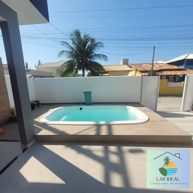 Casa com 3 quartos à venda, 200m2 em Arraial Do Cabo - RJ - imagem 3 Foto 3 de Casa com 3 quartos à venda, 200m2 em Arraial Do Cabo - RJ