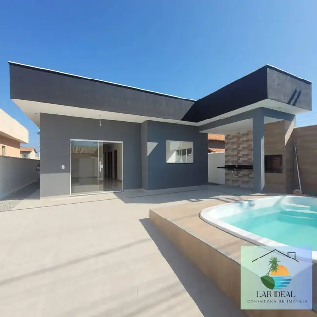 Casa com 3 quartos à venda, 200m2 em Arraial Do Cabo - RJ - imagem 1 Foto 1 de Casa com 3 quartos à venda, 200m2 em Arraial Do Cabo - RJ