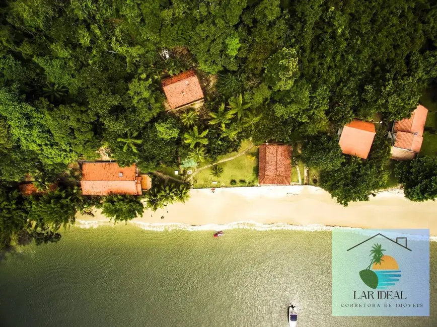 Foto 1 de Casa com 6 quartos à venda em Mangaratiba - RJ
