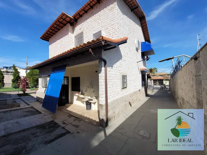 Foto 2 de Casa com 5 quartos à venda, 900m2 em Araruama - RJ