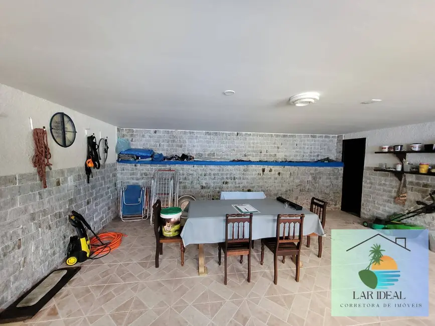 Foto 6 de Casa com 5 quartos à venda, 900m2 em Araruama - RJ