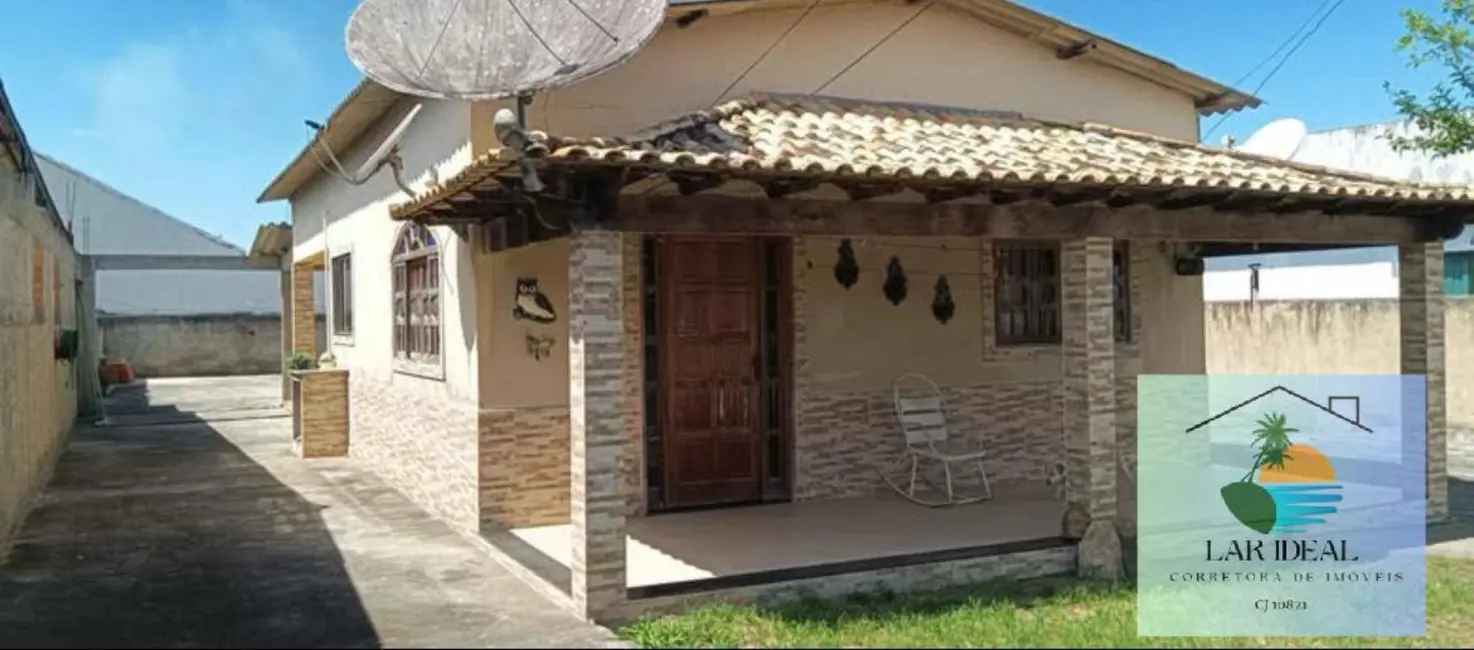 Foto 3 de Casa com 2 quartos à venda, 450m2 em Araruama - RJ