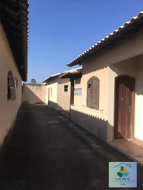 Foto 7 de Casa com 5 quartos à venda, 888m2 em Araruama - RJ