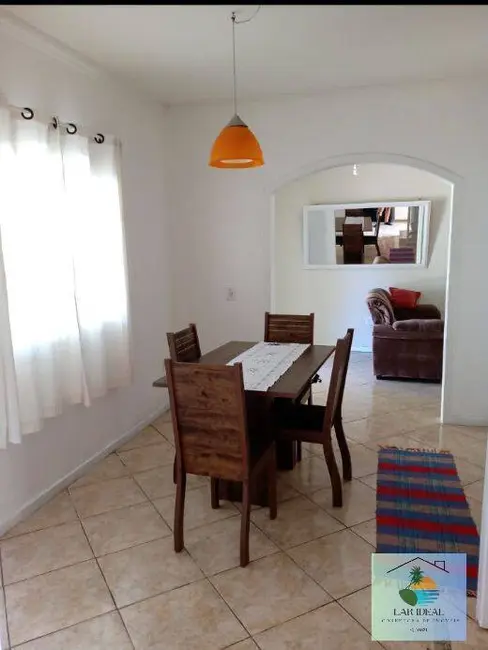 Foto 4 de Casa com 3 quartos à venda, 200m2 em Jardim Peró, Cabo Frio - RJ