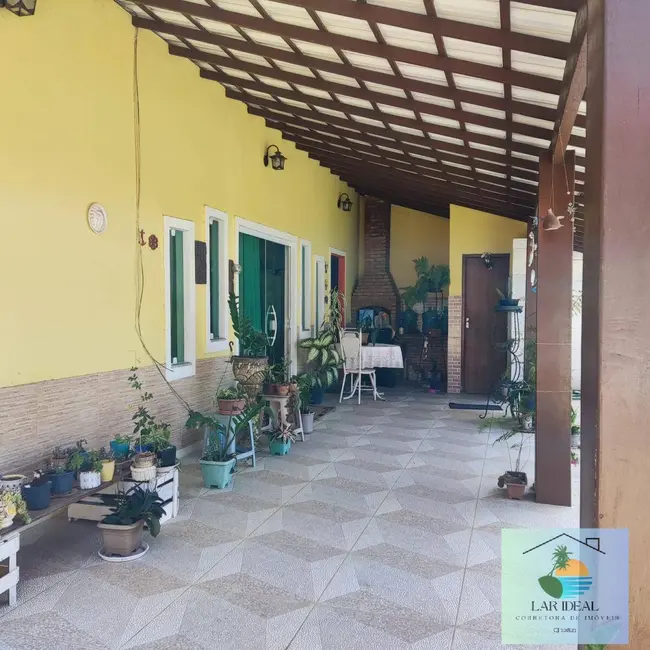 Casa com 3 quartos à venda em Praia Seca, Araruama - RJ - imagem 4 Foto 4 de Casa com 3 quartos à venda em Praia Seca, Araruama - RJ