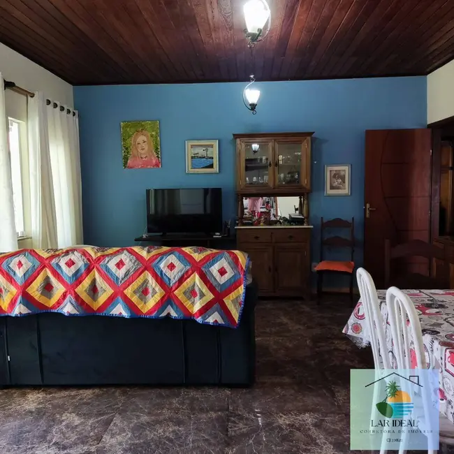Casa com 3 quartos à venda em Praia Seca, Araruama - RJ - imagem 6 Foto 6 de Casa com 3 quartos à venda em Praia Seca, Araruama - RJ