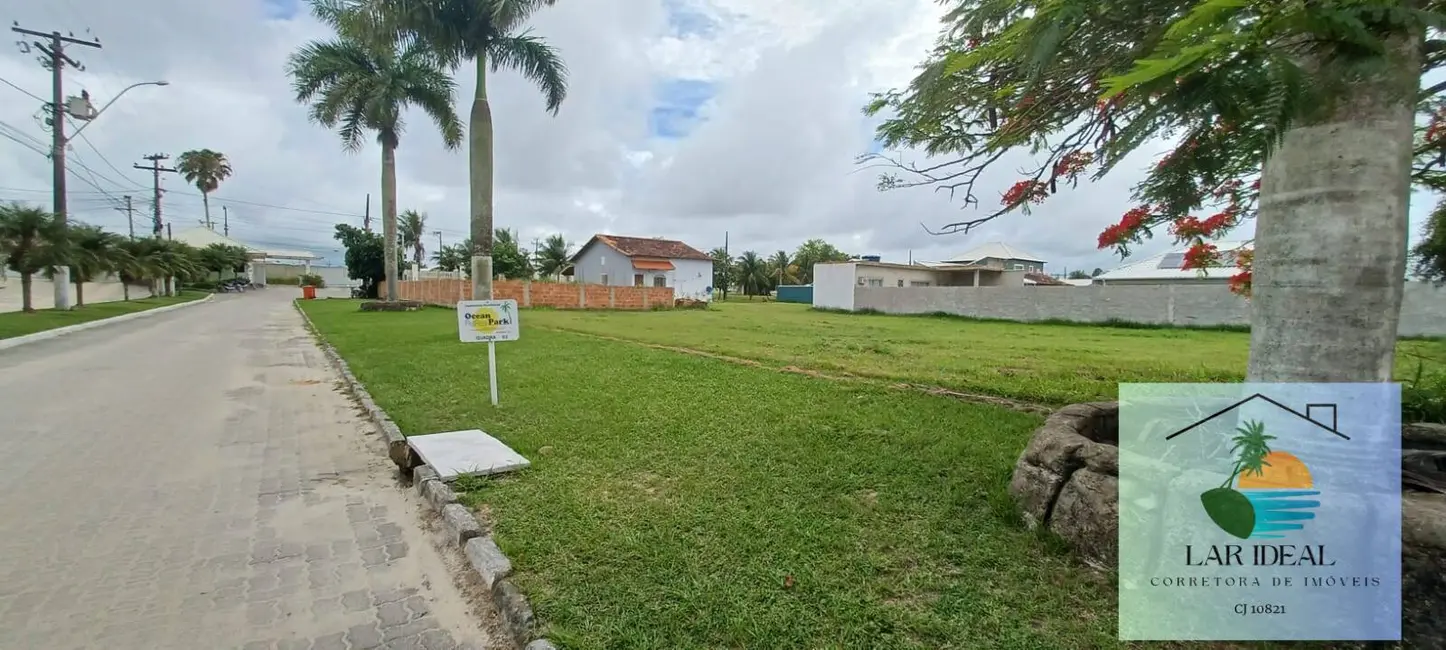 Foto 1 de Terreno / Lote à venda, 360m2 em Araruama - RJ