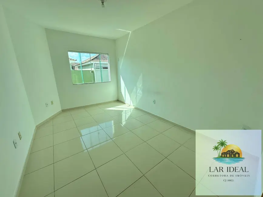 Foto 9 de Casa com 4 quartos à venda em Araruama - RJ