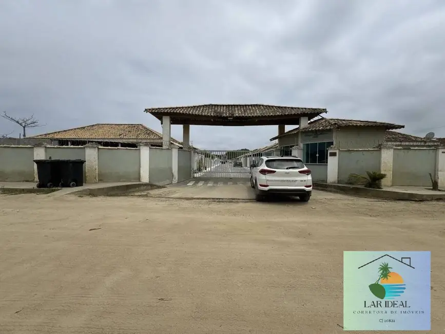 Foto 5 de Casa com 4 quartos à venda em Araruama - RJ