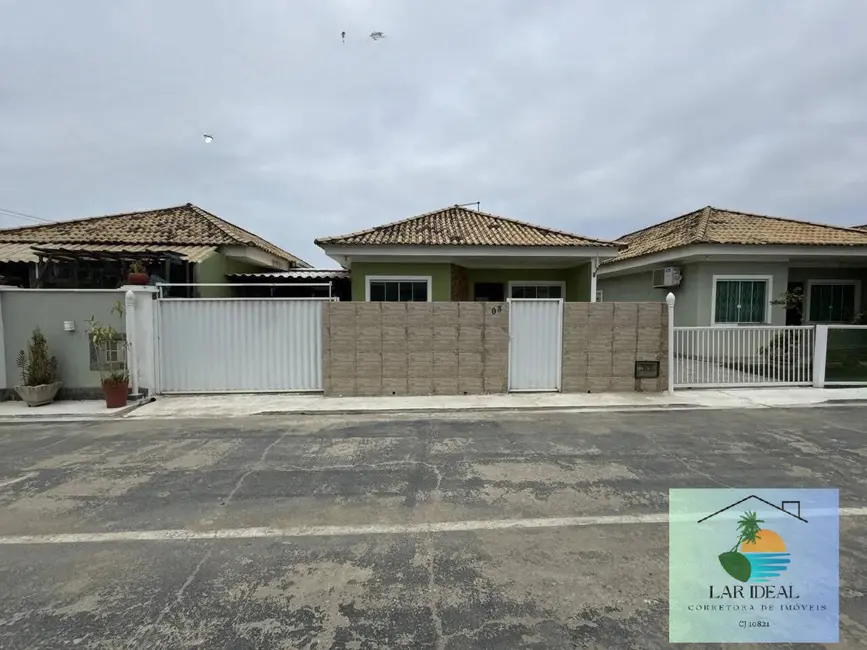 Foto 4 de Casa com 4 quartos à venda em Araruama - RJ