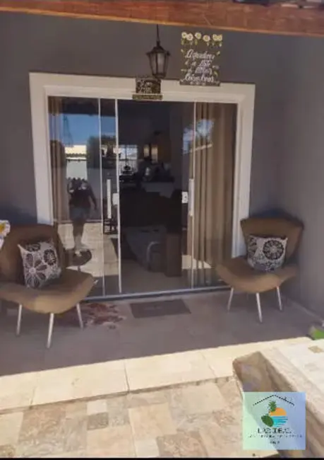 Casa com 2 quartos à venda em Cabo Frio - RJ - imagem 5 Foto 5 de Casa com 2 quartos à venda em Cabo Frio - RJ