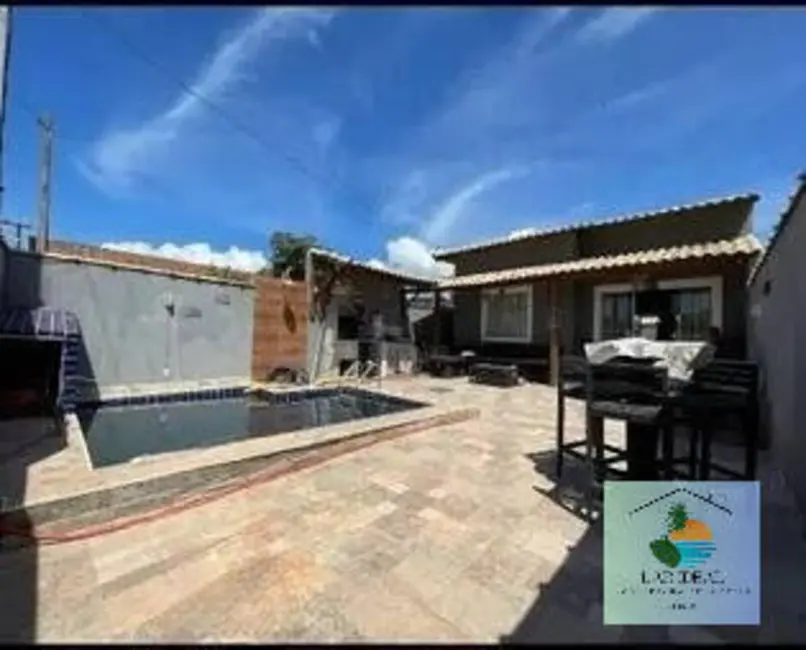 Foto 1 de Casa com 2 quartos à venda em Cabo Frio - RJ