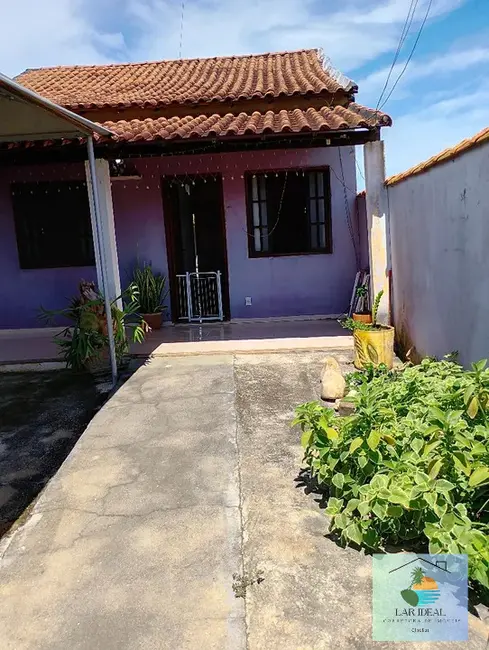Foto 1 de Casa com 2 quartos à venda em Araruama - RJ