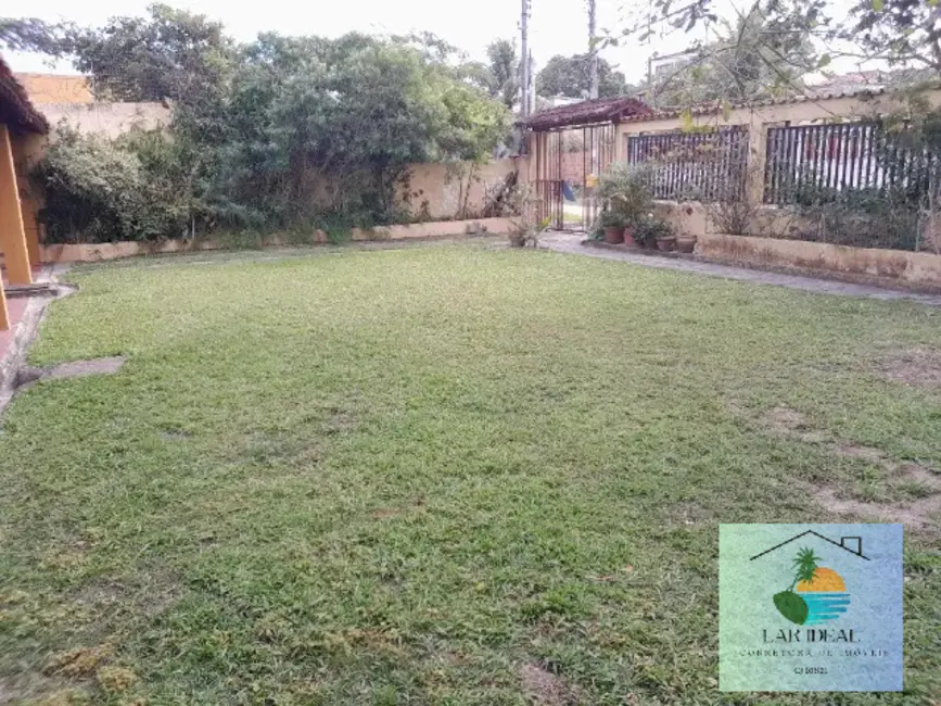 Foto 8 de Casa com 4 quartos à venda em Araruama - RJ