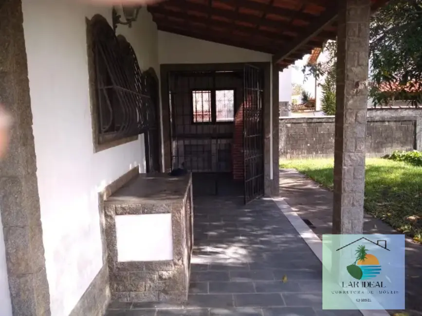 Foto 6 de Casa com 3 quartos à venda, 60m2 em Araruama - RJ