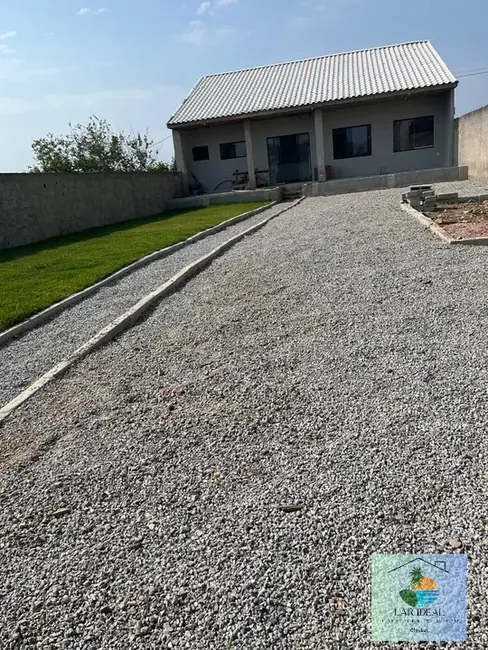 Foto 2 de Casa de Condomínio à venda, 320m2 em Araruama - RJ