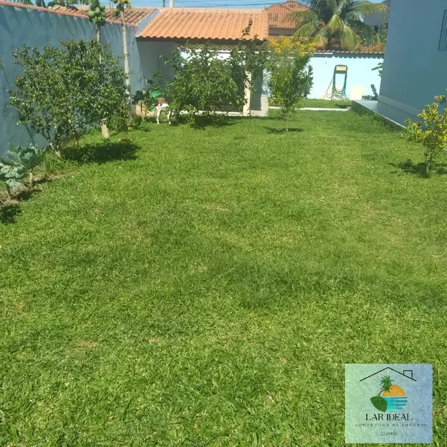 Foto 6 de Casa com 2 quartos à venda, 300m2 em Araruama - RJ