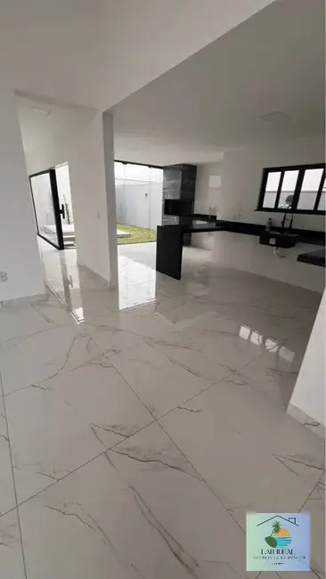 Casa de Condomínio com 3 quartos à venda, 252m2 em Nova São Pedro, Sao Pedro Da Aldeia - RJ - imagem 9 Foto 9 de Casa de Condomínio com 3 quartos à venda, 252m2 em Nova São Pedro, Sao Pedro Da Aldeia - RJ