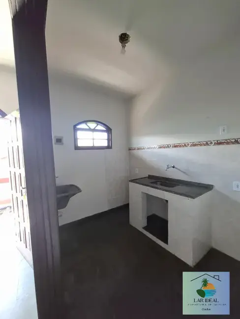 Foto 8 de Casa com 6 quartos à venda, 32m2 em Araruama - RJ