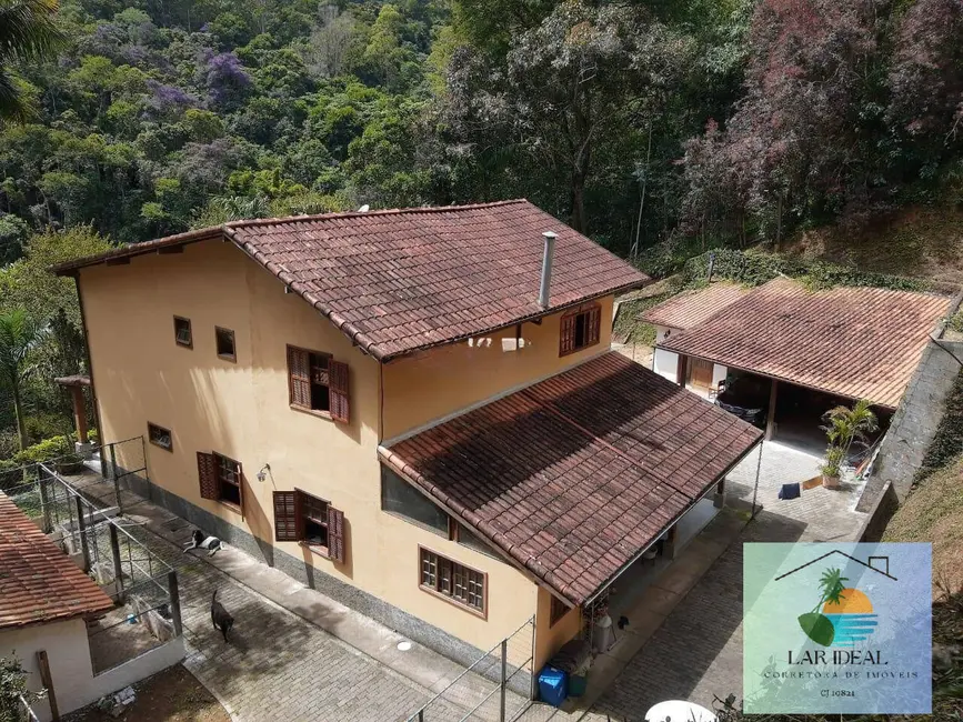 Foto 1 de Casa com 3 quartos à venda, 220m2 em Nova Friburgo - RJ