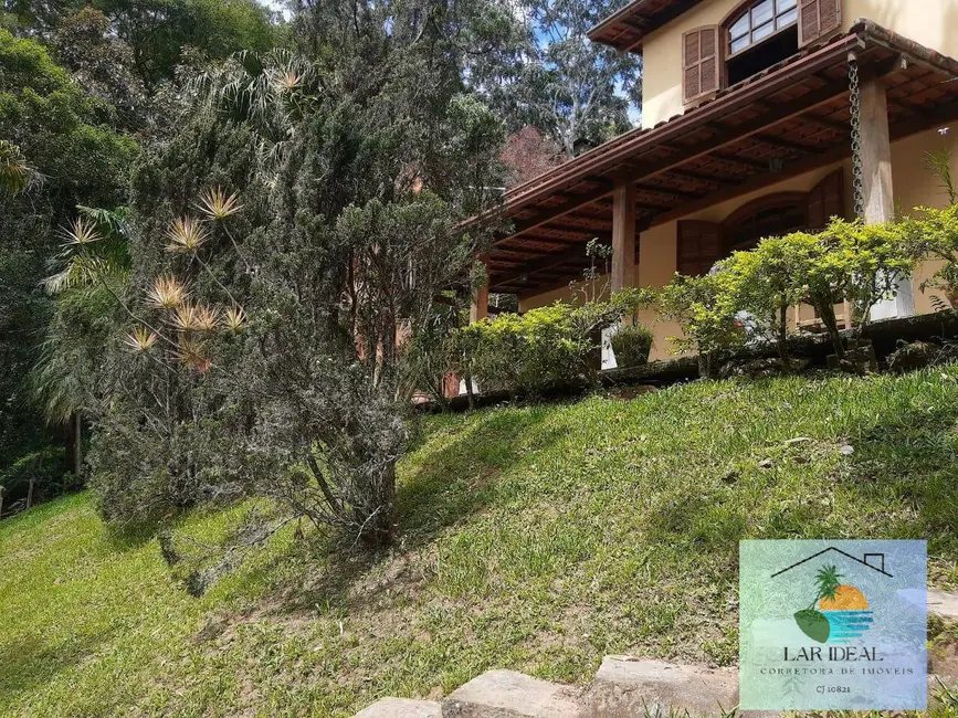 Foto 3 de Casa com 3 quartos à venda, 220m2 em Nova Friburgo - RJ