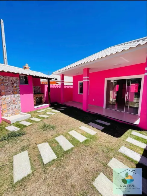 Foto 2 de Casa com 2 quartos à venda em Cabo Frio - RJ