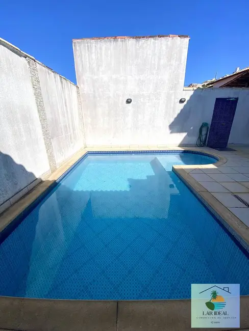 Foto 4 de Casa com 4 quartos à venda, 300m2 em Cabo Frio - RJ
