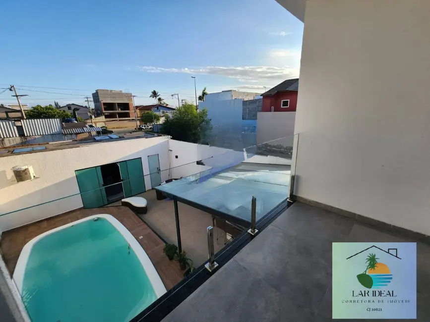 Foto 2 de Casa com 4 quartos à venda, 225m2 em Cabo Frio - RJ