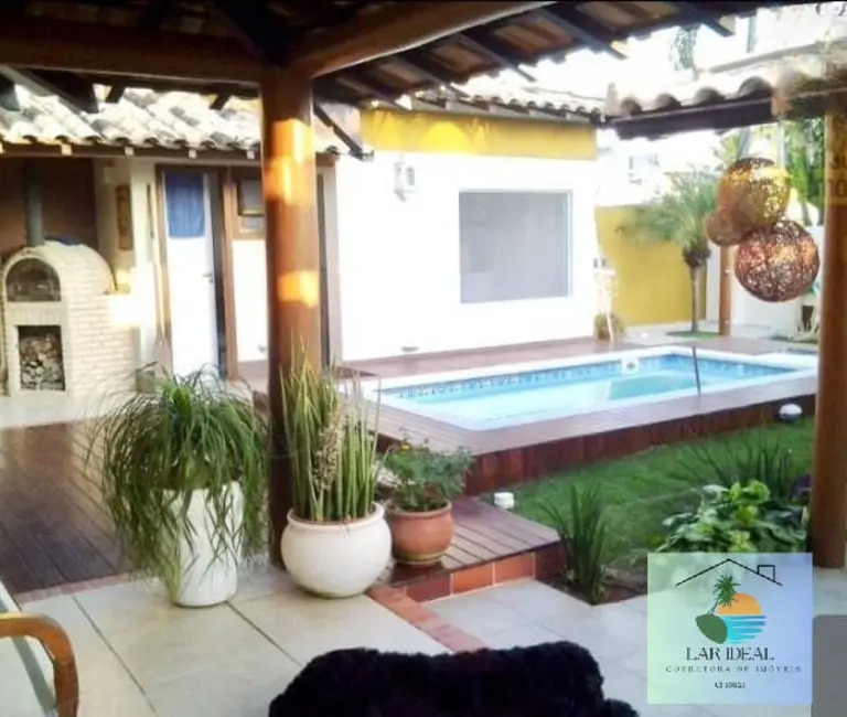 Foto 2 de Casa com 4 quartos à venda, 290m2 em Portinho, Cabo Frio - RJ