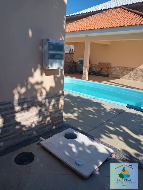 Foto 7 de Casa com 2 quartos à venda, 138m2 em Araruama - RJ