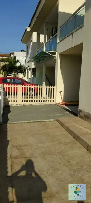 Foto 3 de Casa de Condomínio com 3 quartos à venda em Iguaba Grande - RJ