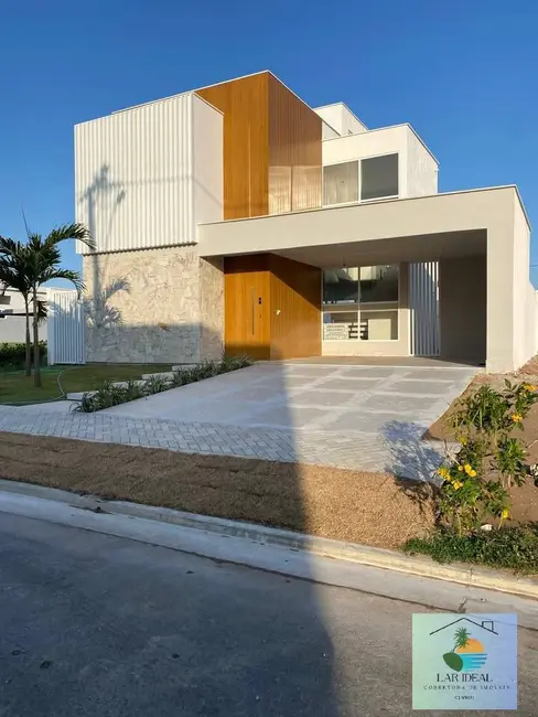 Foto 1 de Casa com 4 quartos à venda, 220m2 em Cabo Frio - RJ