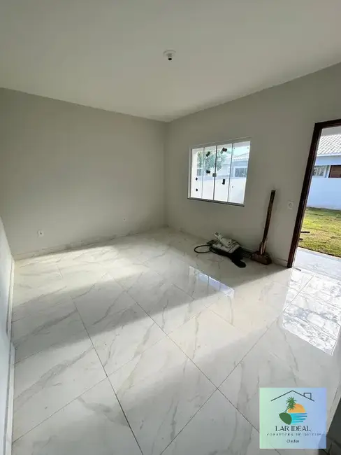 Casa com 3 quartos à venda em Araruama - RJ - imagem 4 Foto 4 de Casa com 3 quartos à venda em Araruama - RJ