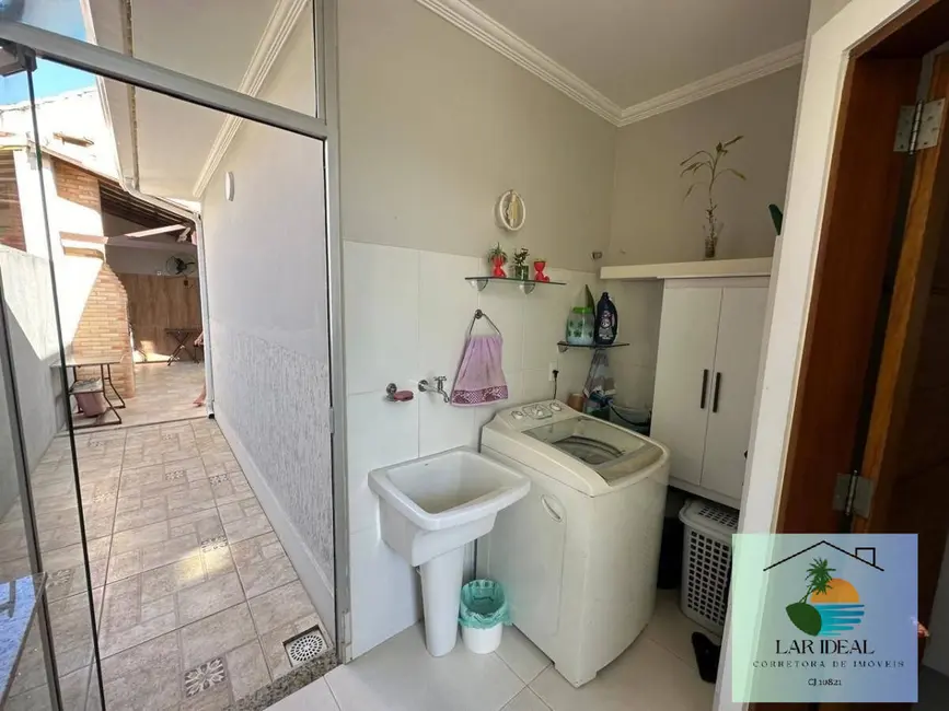 Casa com 3 quartos à venda em Araruama - RJ - imagem 6 Foto 6 de Casa com 3 quartos à venda em Araruama - RJ