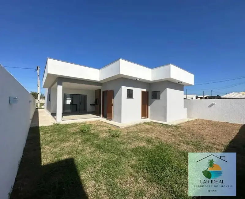 Foto 6 de Casa com 3 quartos à venda em Araruama - RJ