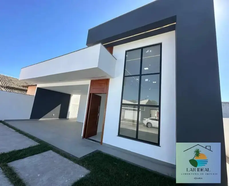 Foto 3 de Casa com 3 quartos à venda em Araruama - RJ